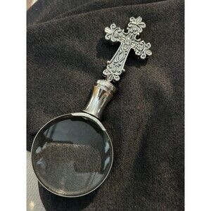 SILVERTONE ORNATE CROSS MAGNIFYING GLASS AUSTRIAN CRYSTAL BLING.